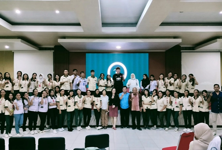 Morningstar team and domestic helpers at a group event
